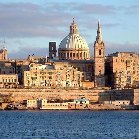 Апартаменты Splendid Seaside Retreat On Spinola Bay Сент Джулианс Экстерьер фото