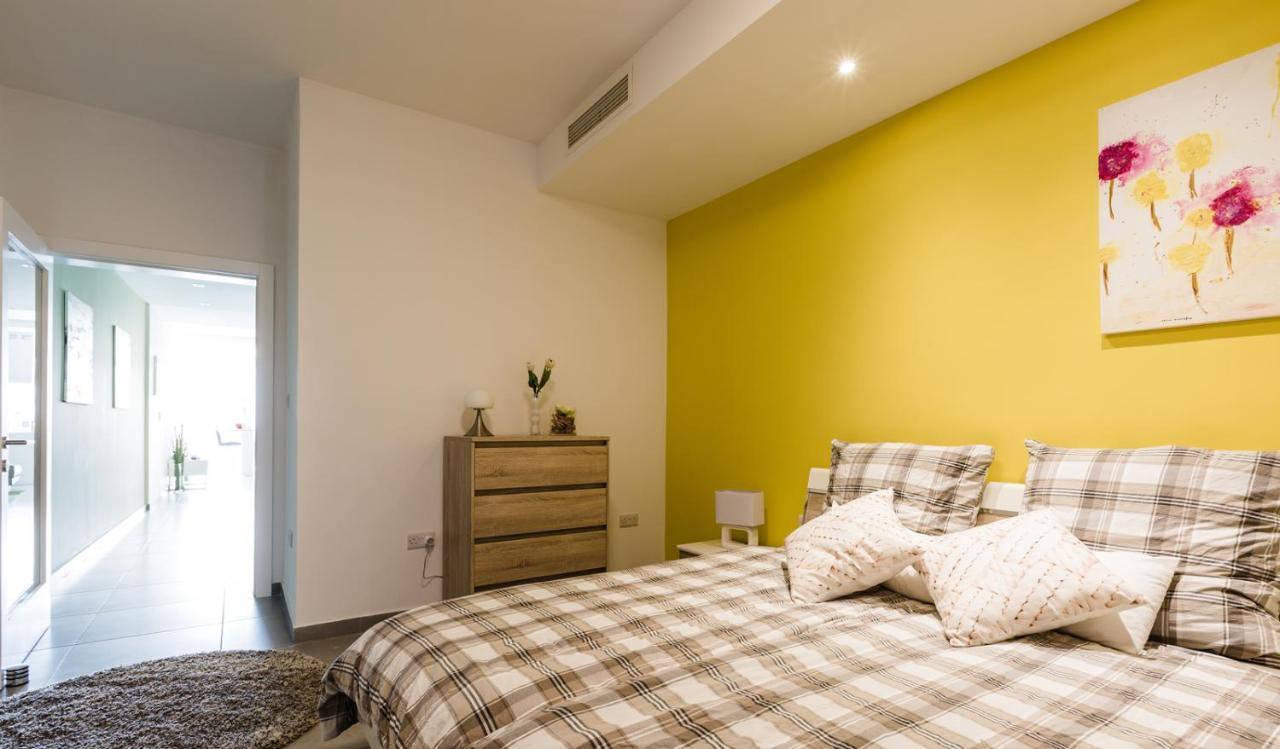 Апартаменты Splendid Seaside Retreat On Spinola Bay Сент Джулианс Экстерьер фото