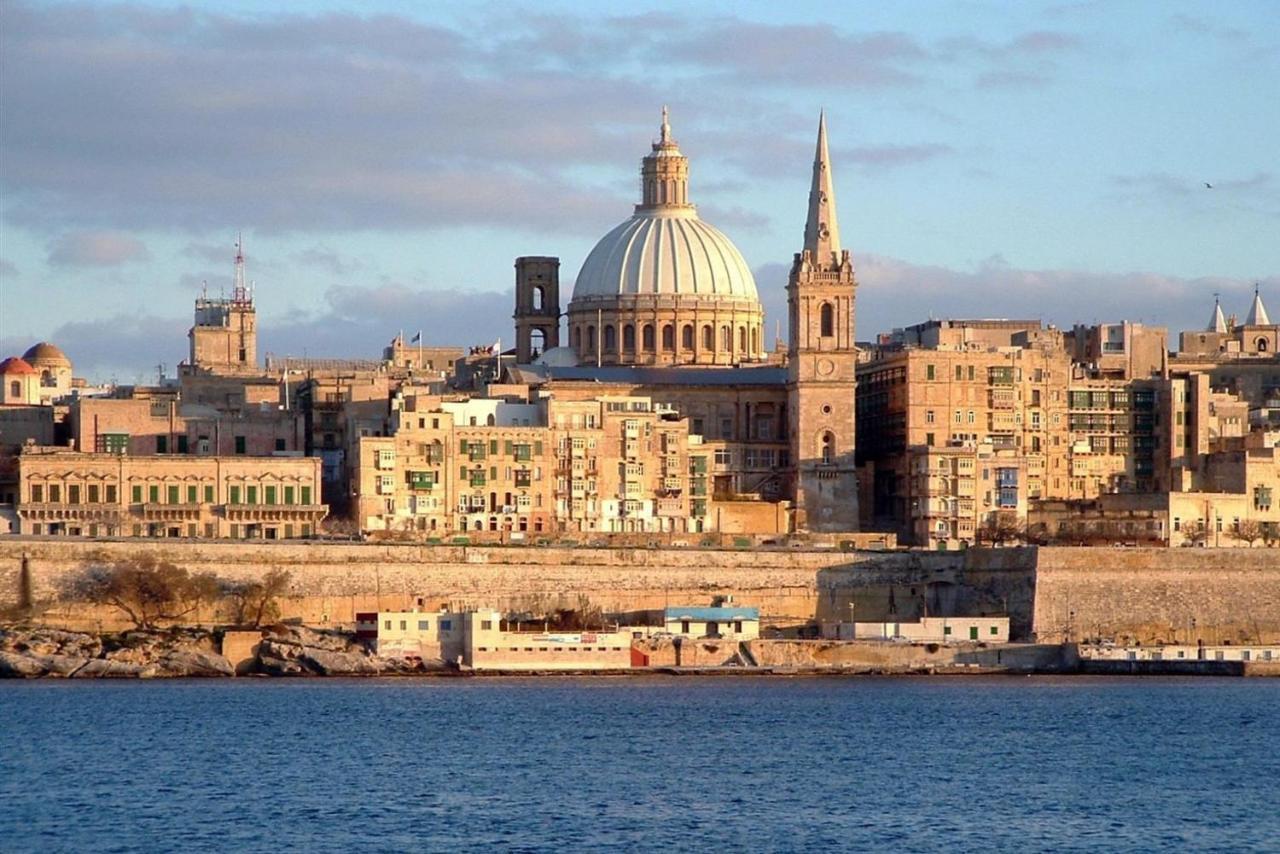 Апартаменты Splendid Seaside Retreat On Spinola Bay Сент Джулианс Экстерьер фото